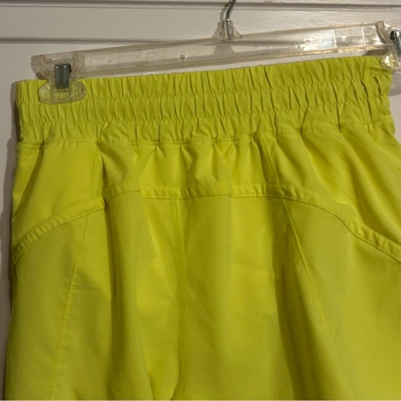 Lululemon Hotty Hot Shorts Electric Lemon Yellow Size Small - Picture 7 of 11